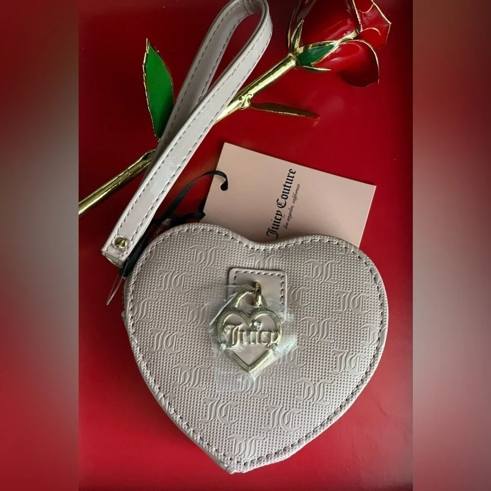 Juicy Couture Wallet,Juicy Couture Pink Heart-Shaped Wristlet